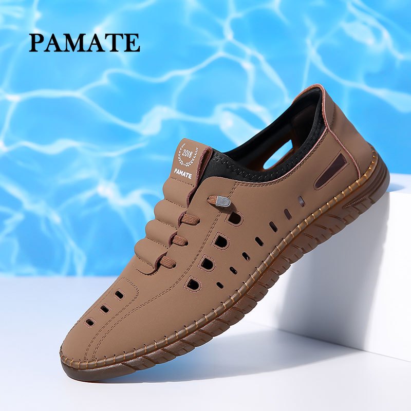 【PAMATE】รองเท้าแตะผู้ชาย ที่รู้สึกสดชื่นและระบายอากาศ มีรูต่าง ๆ แบบรองเท้าตาโฟม พื้นอ่อนและไม่ลื่น สักตัวแบบผ่อนคลาด