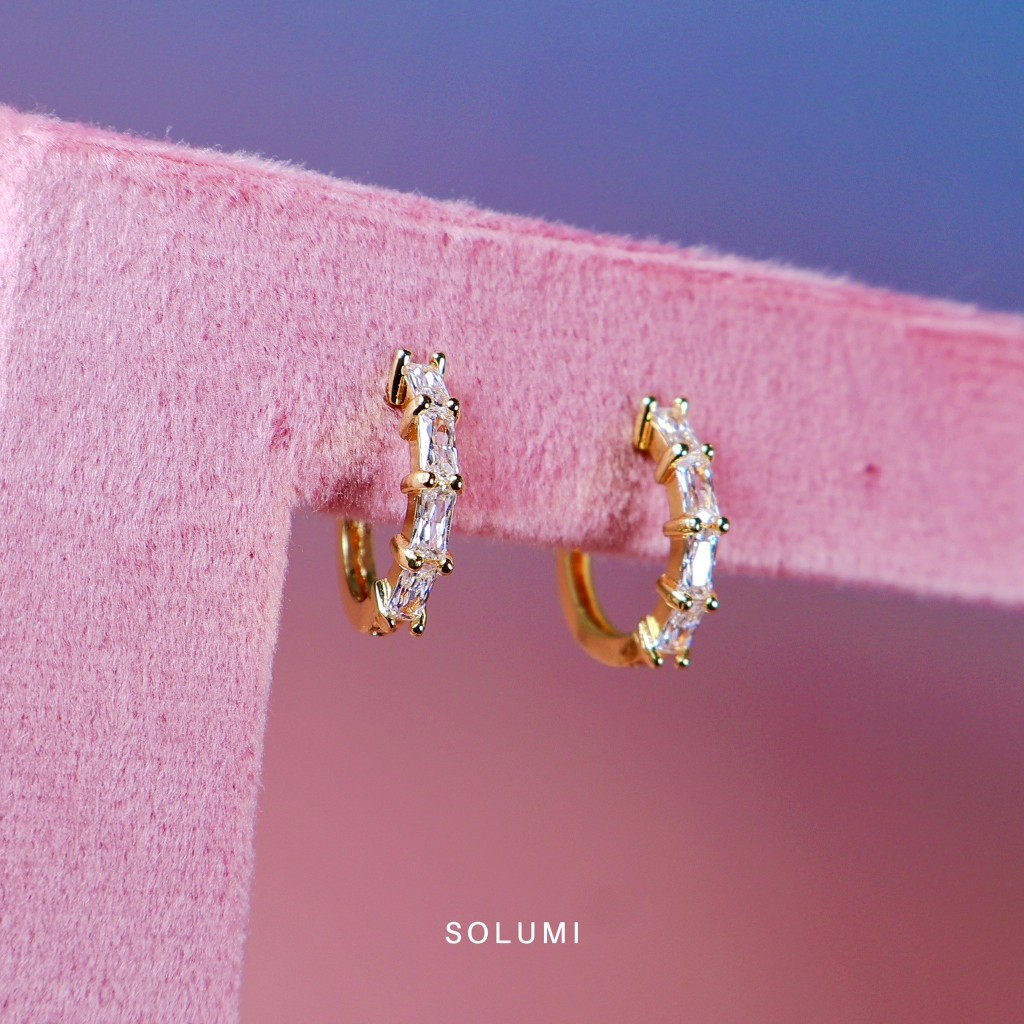 ต่างหูห่วง ประดับเพชร ดีไซน์สวยหรู สไตล์ลูกคุณ ✨SOLUMI Luxe earrings✨ ต่างหู Nickel free