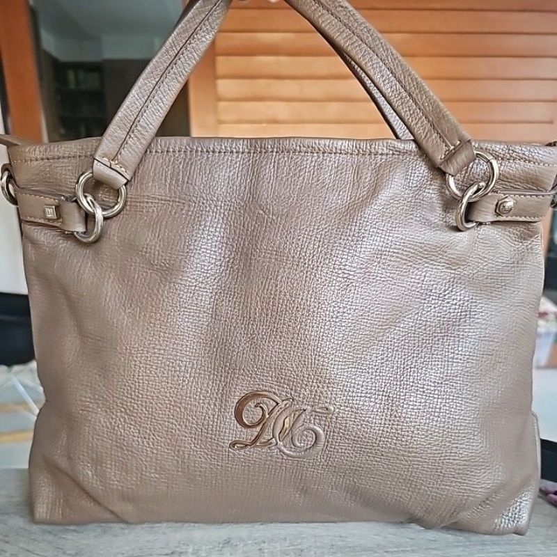 กระเป๋าหนัง Daks London