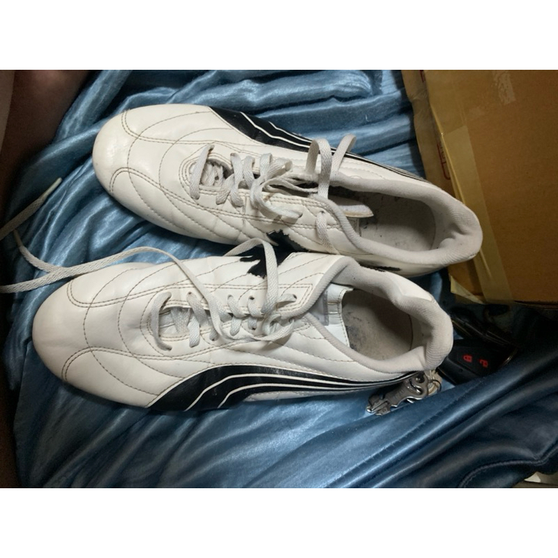 รองเท้าฟุตบอลมือสอง สตั๊ดPUMA ขนาด39/250หนังดีปุ่มยังหนาไม่ปริไม่เปิด ซอฟเดิม
