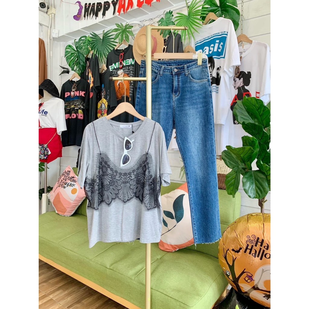 5-474sn เสื้อยืดคอกลมเทาแต่งลูกไม้ดำ.:｡ *ﾟแฟชั่นสุดฮิตมาแล้วค่าาา เก๋ๆไม่มีตกเทรน