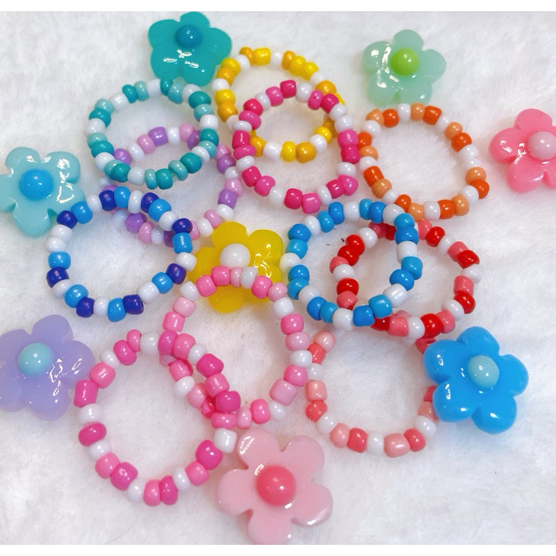 แหวนลูกปัดสีหวาน (#R1) ของขวัญ ใส่ได้ทุกโอกาส พร้อมส่ง