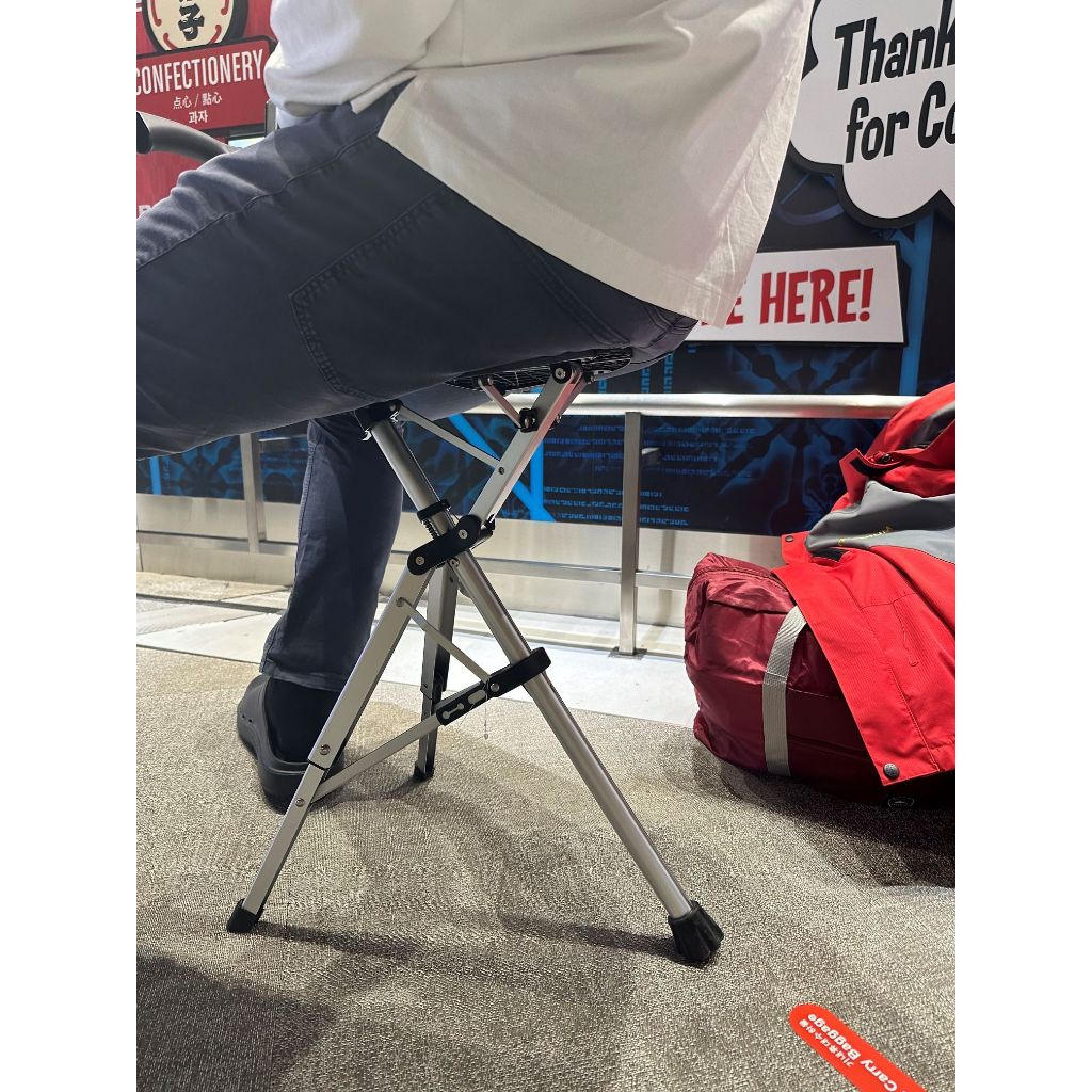 เก้าอี้ไม้เท้าอัจฉริยะสีดำ Ta-Da Chair แถมถุงผ้า เก้าอี้ไม้เท้าพกพา เก้าอี้ไม้เท้าผู้สูงอายุพับได้  