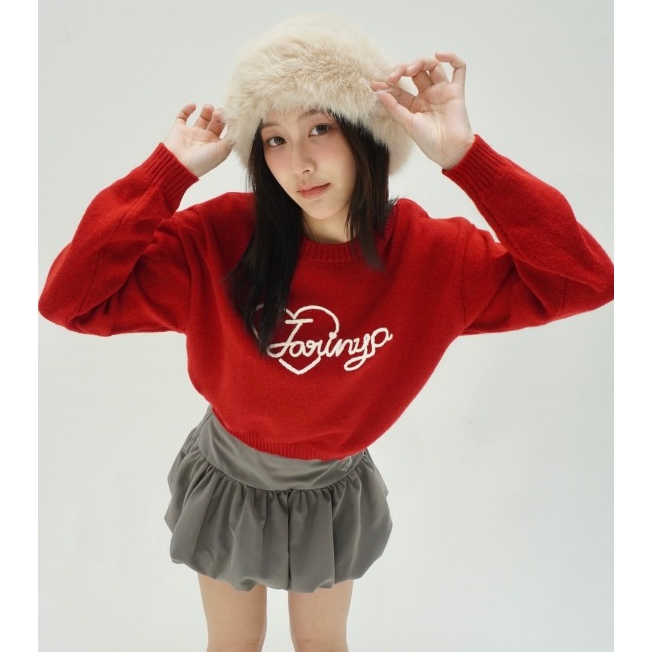 JARINYA เสื้อสเวตเตอร์แขนยาวสีพื้นปัก jarinya ผ้านุ่ม ใส่สบาย