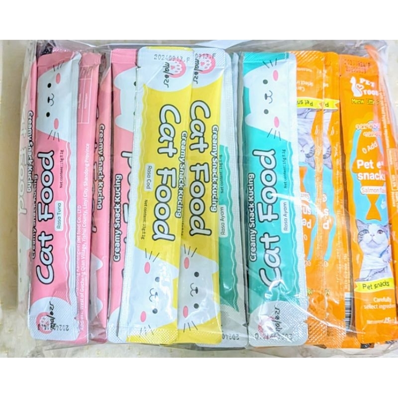 *พร้อมส่ง* ขนมแมวเลีย 100 ซอง 165 บาท 50 ซอง 85 บาท #ขนาดซองละ 15 กรัม *คละตามรูป