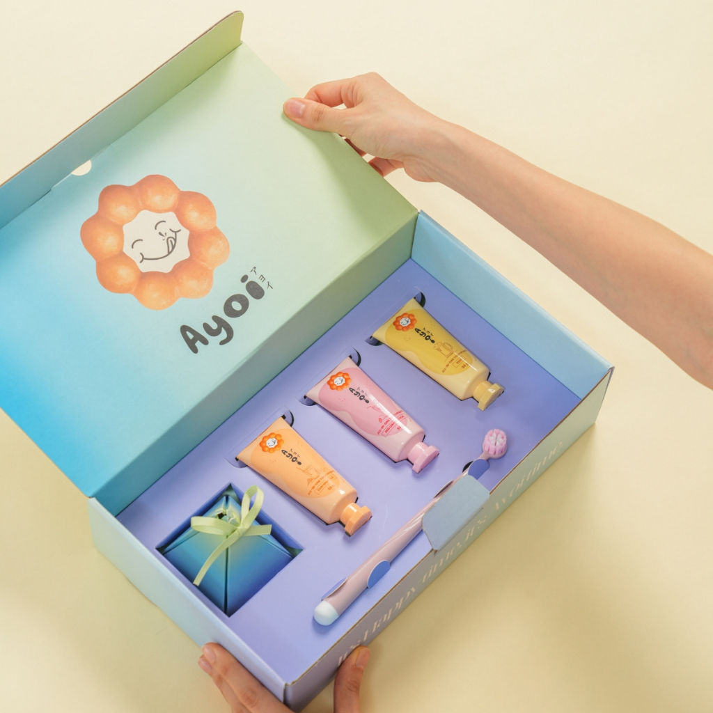 Ayoi อาโยอิ ยาสีฟัน พรีเมี่ยม ออล-อิน-วัน New Year Gift Box