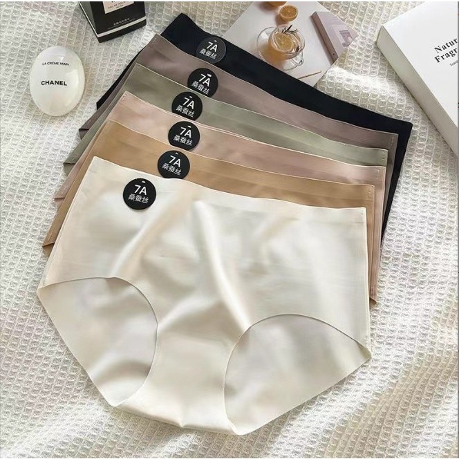 กางเกงในไร้ขอบ ผู้หญิง ไร้รอยตะเข็บเย็บ เป้าสองชั้นลดอับชื้น สวมใส่สบาย ยืดหยุ่นได้ดี