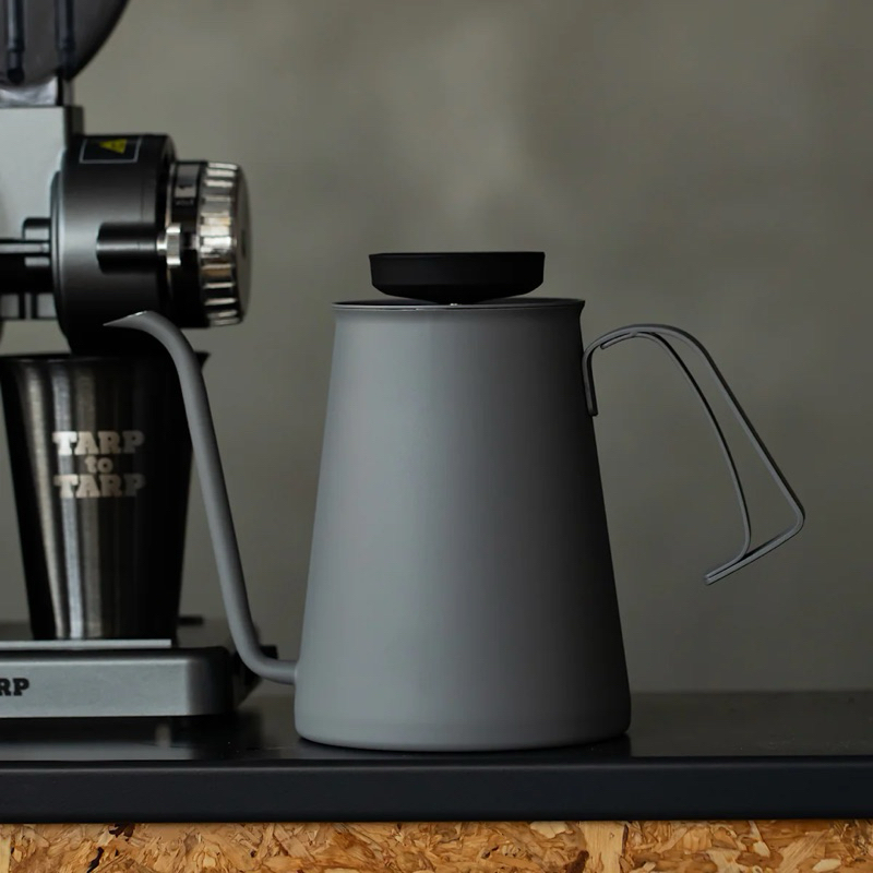 สินค้าพร้อมส่ง "Coffee Kettle TARPtoTARP別注モデル Gray"