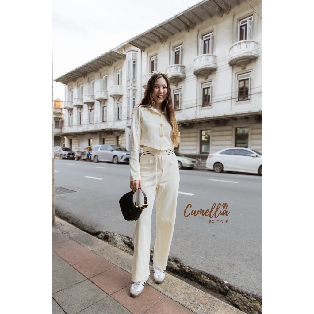 "เช็คสินค้าก่อนสั่งซื้อ สั่งแล้วห้ามยกเลิกน๊าค๊า"Camellia ชุดSet เสื้อแขนยาวสีครีมกระดุมหน้า