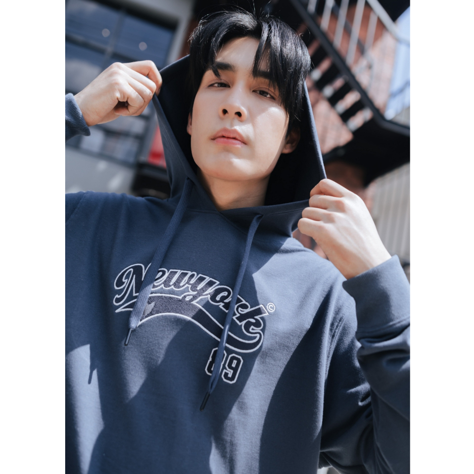 AEIOU เสื้อฮู้ด Memo Winter Hoodie รุ่น Timeless City ปักใหญ่ สินค้าลิขสิทธิ์แท้