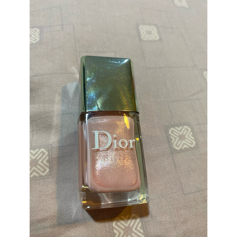 Christian Dior Vernis Nail Polish 253 Rose Dauphine Dauphine Pink 10ML