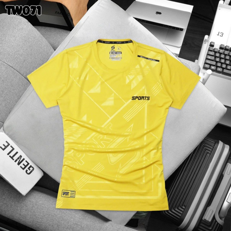 พร้อมส่ง! เสื้อกีฬาสปอร์ตคอกลมเข้ารูป ผู้หญิง SPORTS เสื้อบอล มีครบไซส์ผ้านิ่มใส่สบายใส่ออกกำลังกาย ระบายความร้อนได้ดี