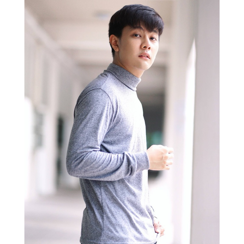 ยืดหยุ่นได้ดีมาก งานไทย สวย ตรงปก แน่นอน เสื้อ คอเต่า ผ้าหางกระรอก • 5 สี