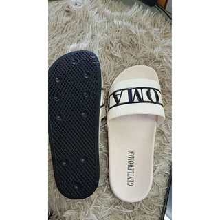 ,*พร้อมส่งบางขนาด รองเท้า กำลังฮิตเรยจ้าสาว ของมันต้องมีแล้ว1 รองเท้าเอาไปใส่ชิคๆค้า