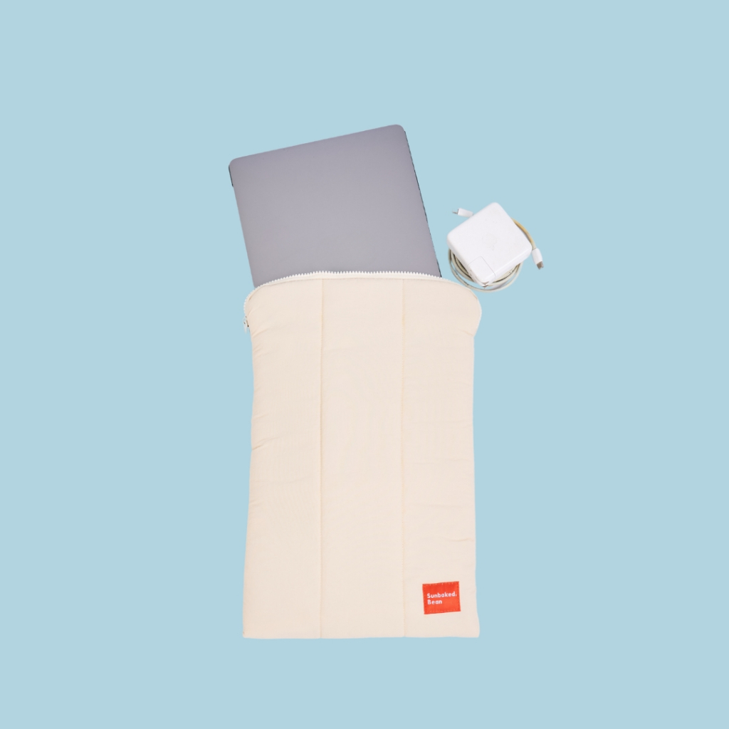 Puffy Laptop Sleeve Sunbaked.bean กระเป๋าคอมนุ่มนิ่ม