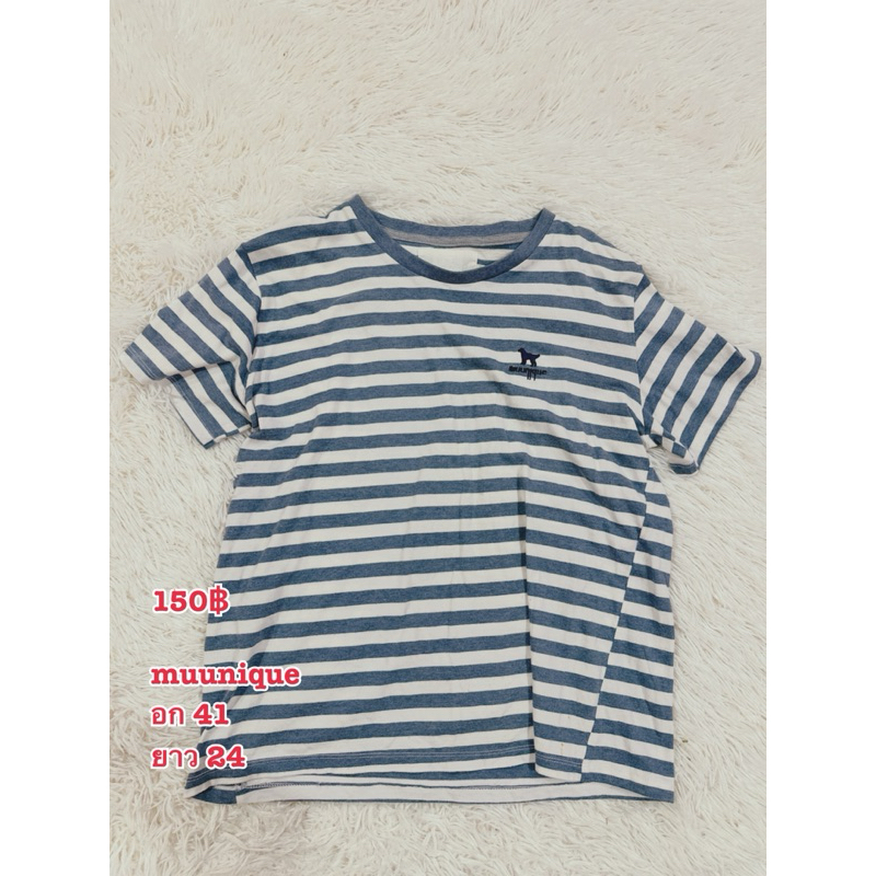 muunique เสื้อยืด สีเป็นแบบนี้ค่ะ ฟ้าเทาๆ