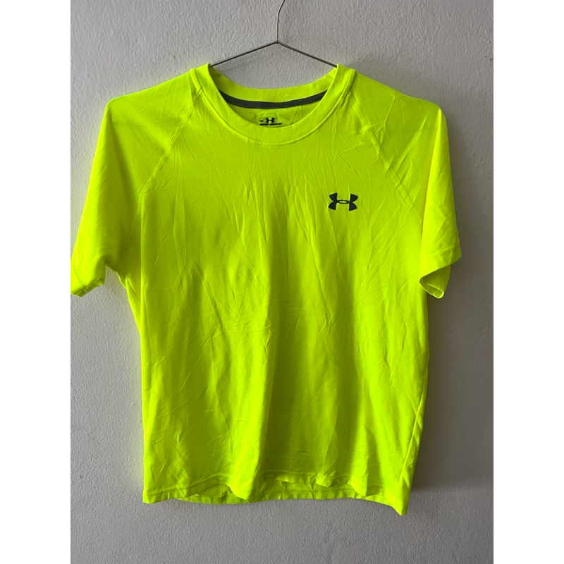 เสื้อกีฬา under armour มือสอง