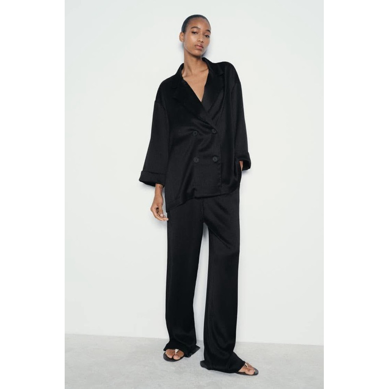 Zara pleated ดำสนิท ตำหนิอ่านก่อนนะคะ