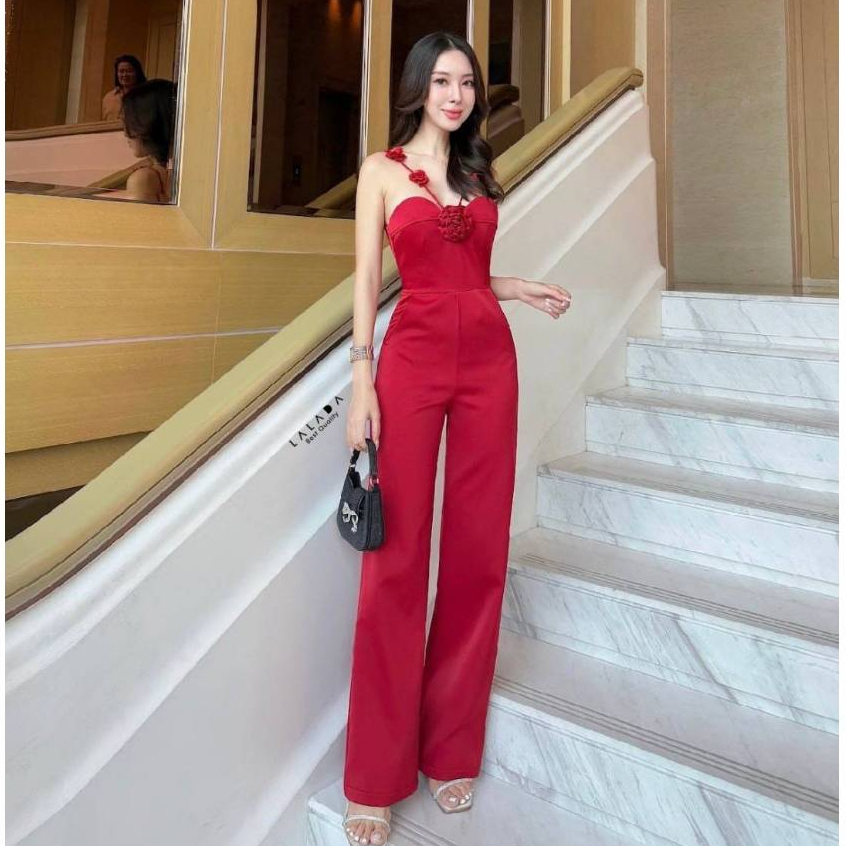 LALADA จั้มสูทเกาะอกยาว แต่งดอกไม้ช่วงอก (*สอบถามสต๊อกก่อนกดสั่งน๊า)