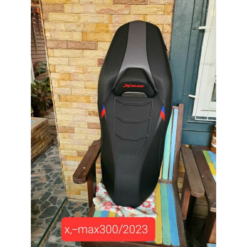 เบาะ X Max 300/ (โครเทียมใส่หมวกเต็มใบไม่ได้) ทรงสปอร์ต VIP /,,สนใจทักมาค่ะ/vk.shop
