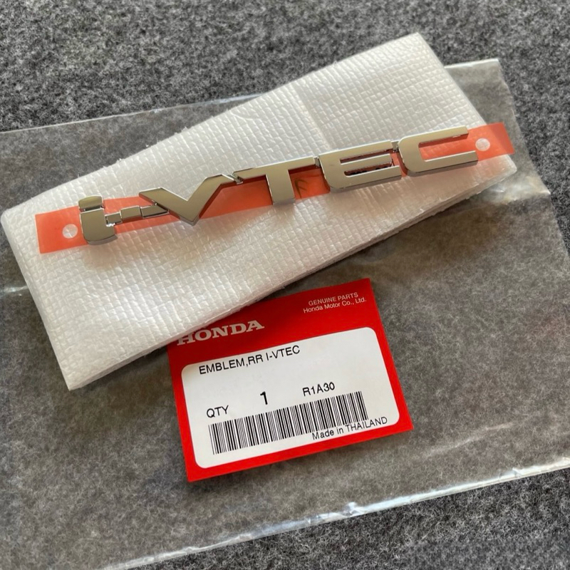 แท้ศูนย์ % โลโก้ i-VTEC สีโครเมี่ยม Jazz GE 2008-2013 ขนาด 13.2x1.6cm (AMU-75725-SNL-T01)