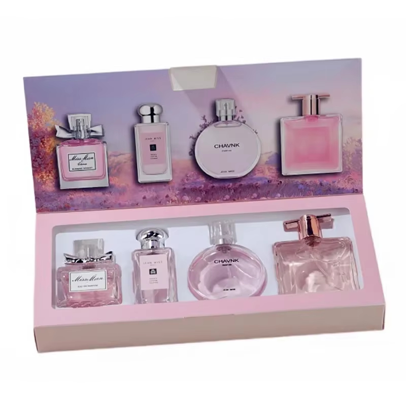 （พร้อมส่ง）เซ็ตน้ำหอมผู้หญิงติดทน12ชั่วโมง 30ml*4  น้ำหอมกลิ่นเคาน์เตอร์ หอมละมุน สดชื่นเหมือนยกสวนดอกไม้มาทั้งสวน ของขวั