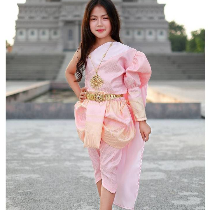 ชุดมโนราห์ (ราคาไม่รวมเครื่องประดับ)