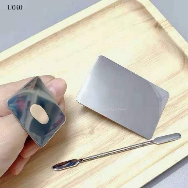 Makeupbrush ร้านไทยแท้ ถาดใส่รองพื้น ถาดผสมรองพื้น ทำความสะอาดง่าย สอดนิ้ว ช่างแต่งหน้าเลือกใช้ U041