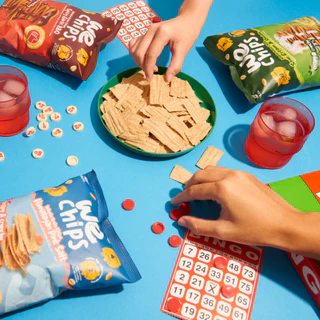 We Chips ขนมโฮลเกรน 100% จากข้าวโอ๊ต โฮลวีต แผ่นบางกรอบ ไขมันน้อย ให้โปรตีน และ ไฟเบอร์