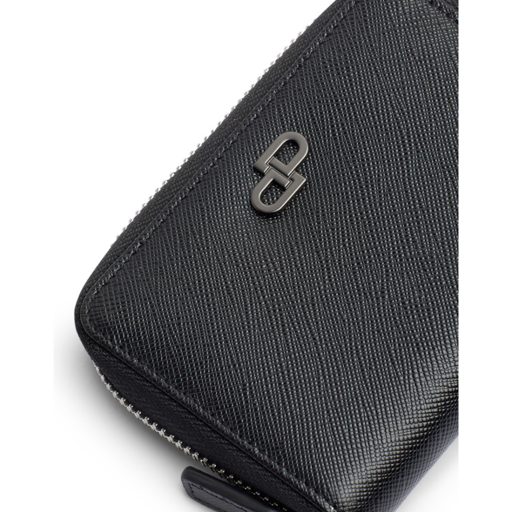 DAPPER กระเป๋าสตางค์ DP Iconic Leather Zip Wallet สีดำ (BWM/BK/1143SF)