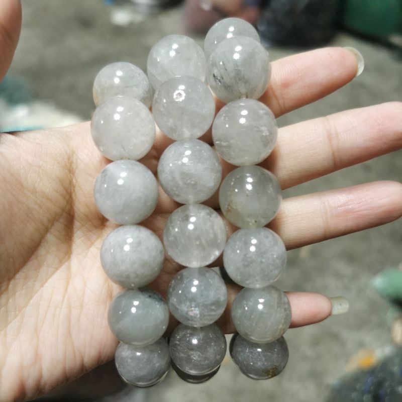 สร้อยข้อมือขนกระต่ายสีเทาธรรมชาติ16mm