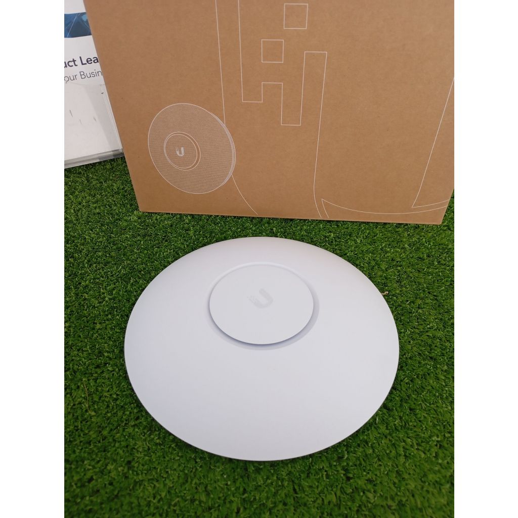 Ubiquiti UniFi UAP-AC-PRO Wireless Access Point AC Dual Band 1750Mbps พร้อม POE *ออกใบกำกับภาษีได้*