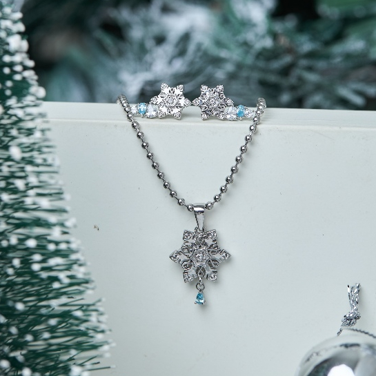 earika.earrings - blue beryl snowflake collection คอลเล็คชั่นเกล็ดหิมะ stainless steel ใส่อาบน้ำได้ 