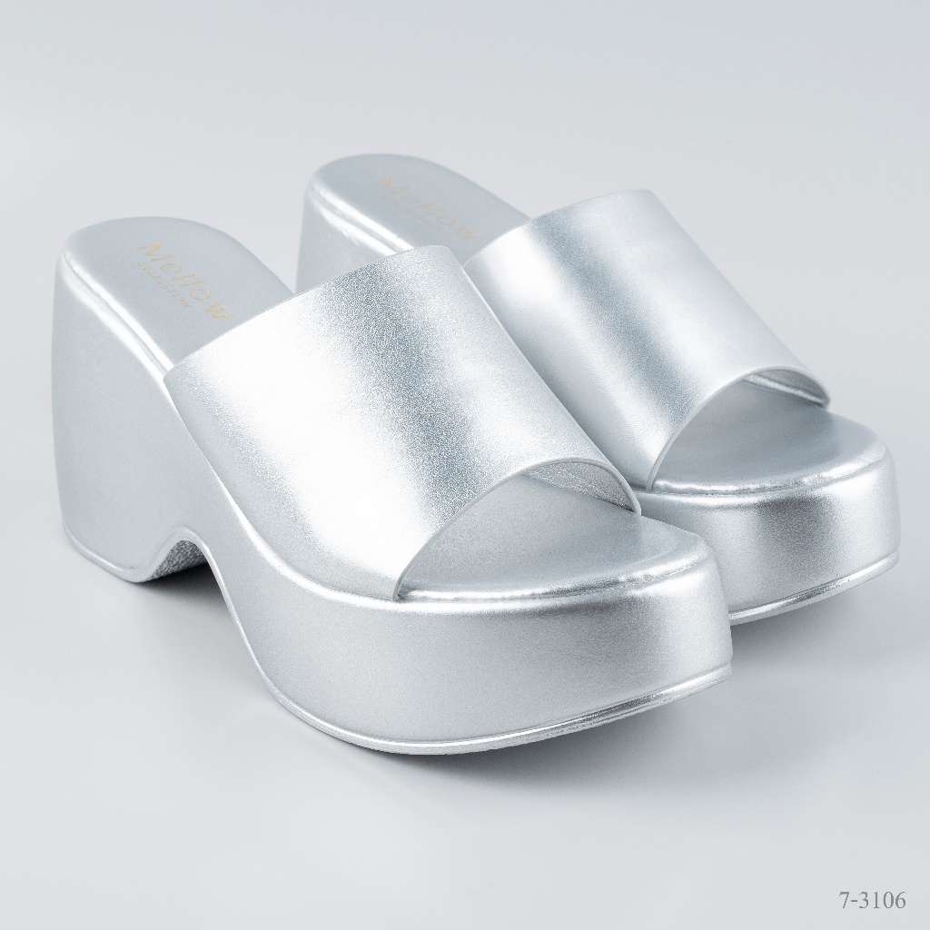 Mellowco รองเท้าส้นตึก หนัง PU/ผ้า  เปิดส้น เสริม Platform  รุ่น Call Me Tulip 7-3106