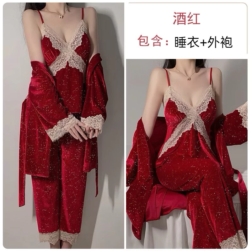 ซื้อ1ได้ถึง3 ชุดนอนนางสาวหวานสีเงิน ชุดนอน เสื้อคลุมกำมะหยี่ ชุดอยู่บ้าน ชุดนอนสวย สีแดง สีดำ วิบวับ ชุดนอนไม่ได้นอน