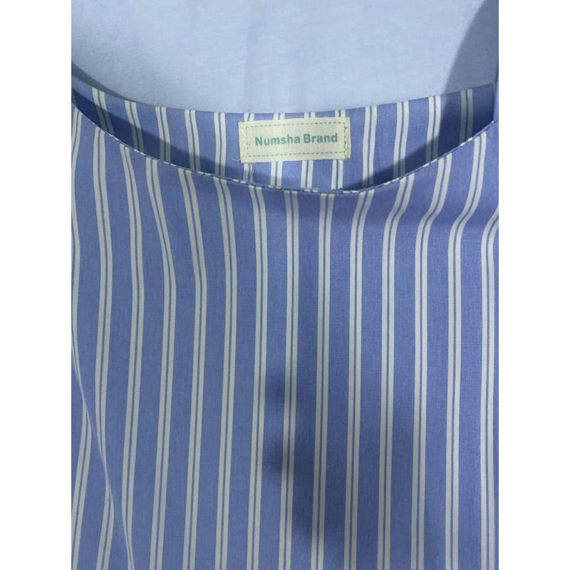 เสื้อผู้หญิงลูกเล่น ผูกไหล่ Numsha brand