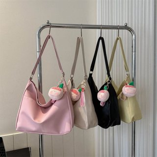 กระเป๋าสะพายข้างมี5สี จุของได้เยอะ สไตล์เกาหลี เรียบง่าย มีซ…