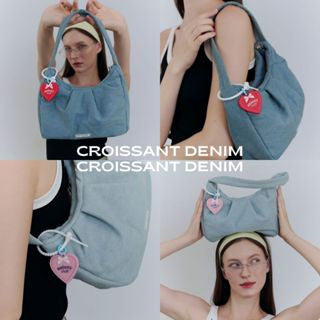กระเป๋ายีนส์สะพายข้าง Croissant Denim bag💙  by asissy.club