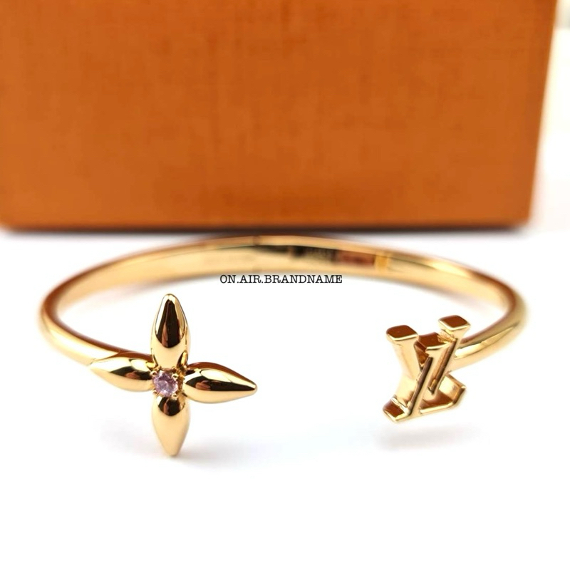 🎉ของแท้💯ถูกที่สุด🎉New lv louisette signature bracelet กำไลข้อมือ รุ่นฮิตสุดๆ น่ารักมาก