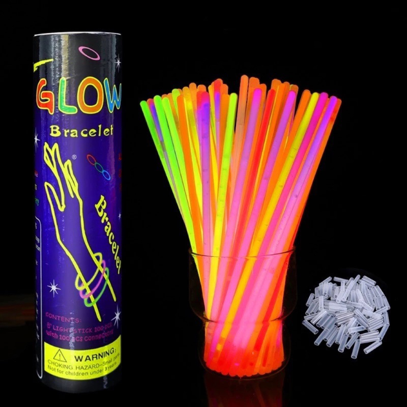 100pcs พร้อมขั้วต่อ แท่งเรืองแสง 8สี อุปกรณ์วันหยุด กำไลเรืองแสง เรืองแสงในที่มืดแท่งไฟสําหรับงานปาร์ตี้โปรดปรานตกแต่ง .