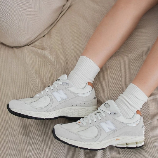 New Balance NB 2002R Beige (ของแท้ 100%💯)