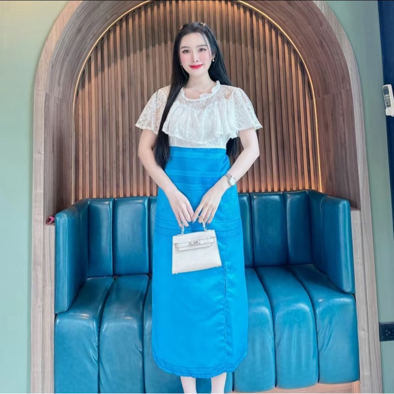 ชุดเดรสลายไทย ช่วงบนแต่งลูกไม้ มีสายผูกเอว Sugario