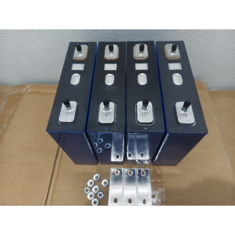 แบตเตอรี่ลิเธียม(แบตใหม่มือ1) LiFePo4 3.2v 100Ah battery 3.2V 100ah