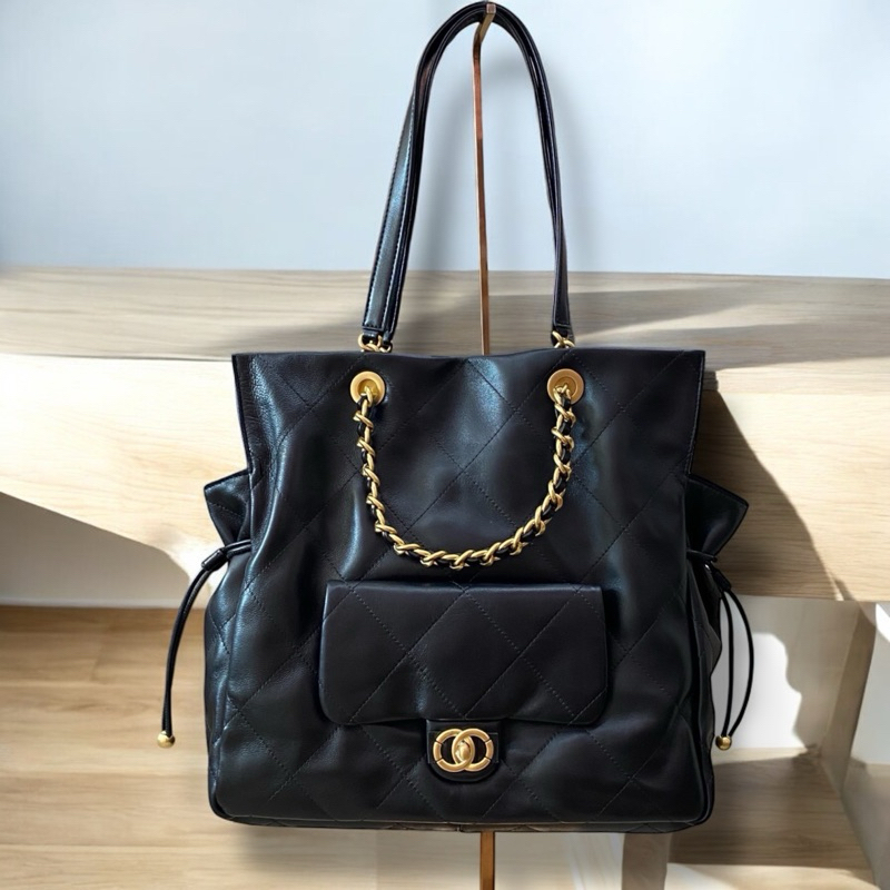 Davika 34cm กระเป๋าหนังแกะshopping bag แบรนด์Lovera