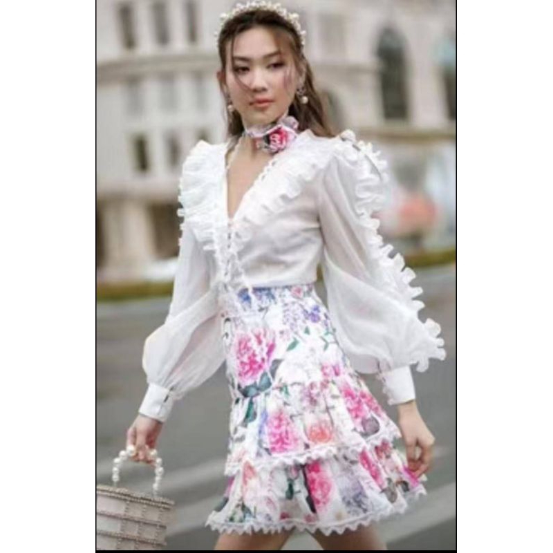 ชุดเซ็ท 2 ชิ้น ผ้าชีฟอง งานไฮเอนด์ เสื้อเก๋ๆ+กระโปรงสั้นดอก นำเข้าสไตล์เกาหลี M-XL