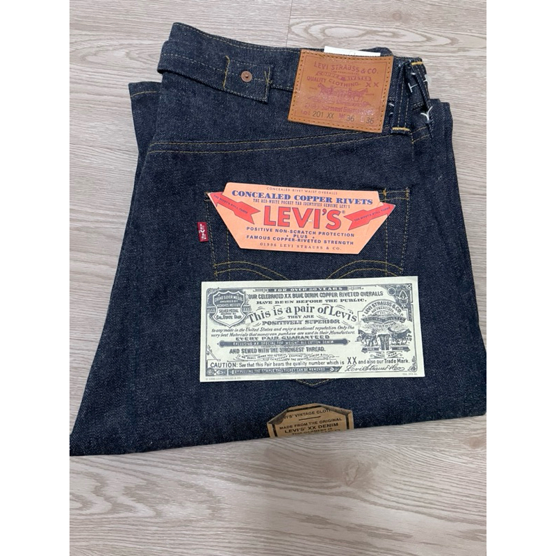 Levis LVC1937 201xx size36x36 button 555 made in USA