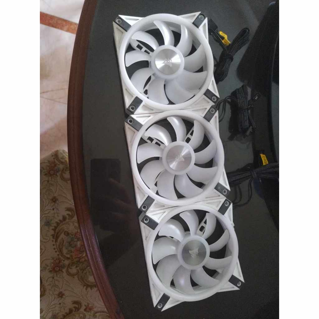 CORSAIR ICUE QL120 RGB 120มม. PWM สีขาว **ไฟRGBเสีย**