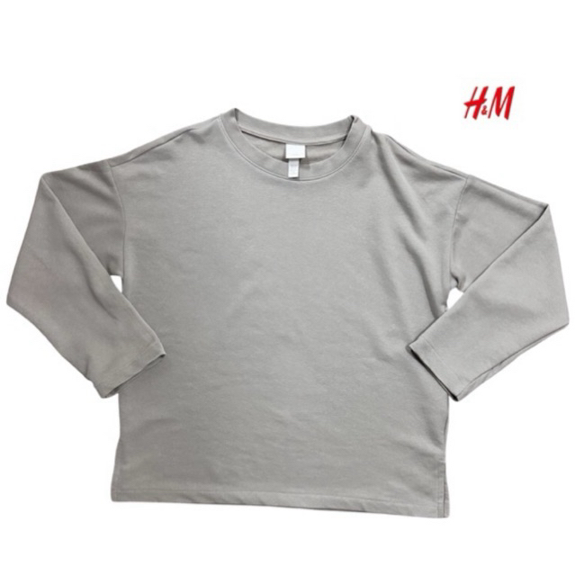 📌ส่งต่อ  H&M💯 Sweater สีครีม🍑