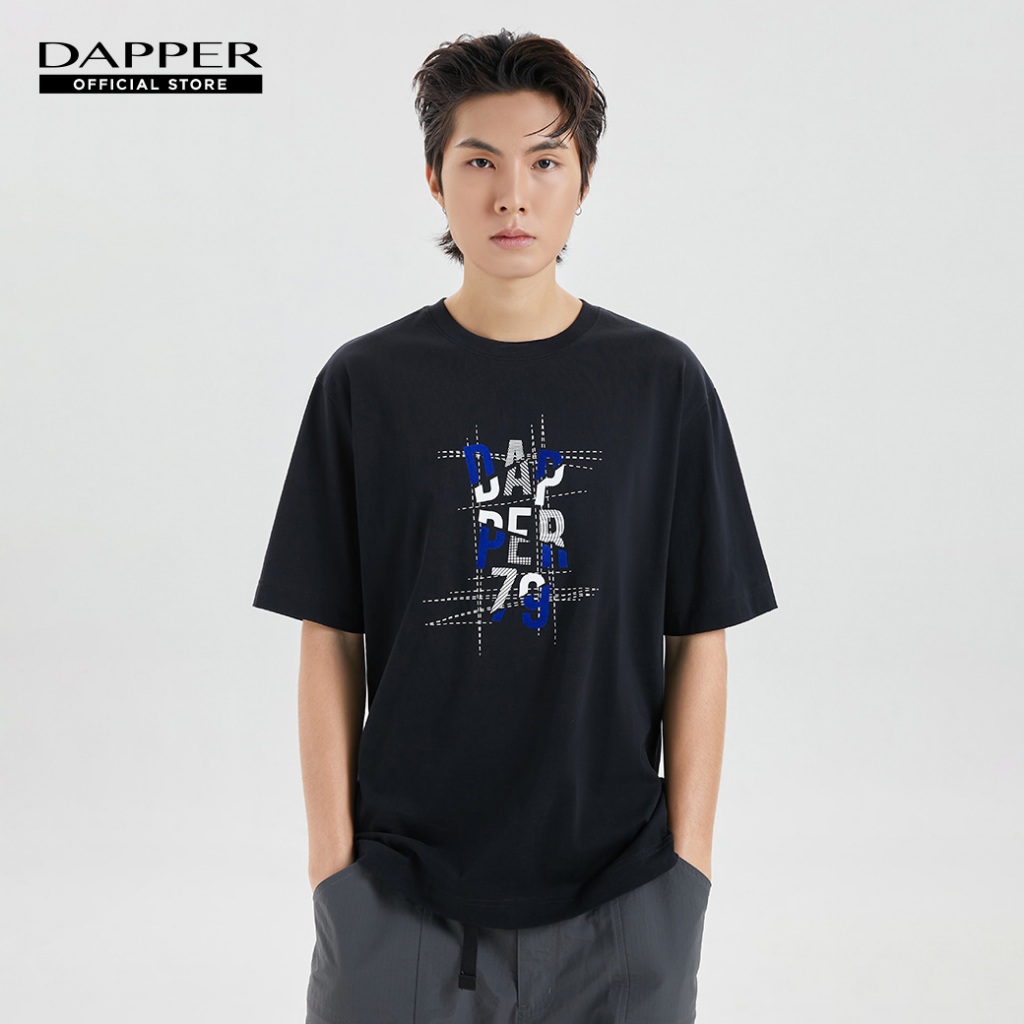 DAPPER เสื้อยืด Stencil Logo Print สีดำ (KRB/BK/758RS)