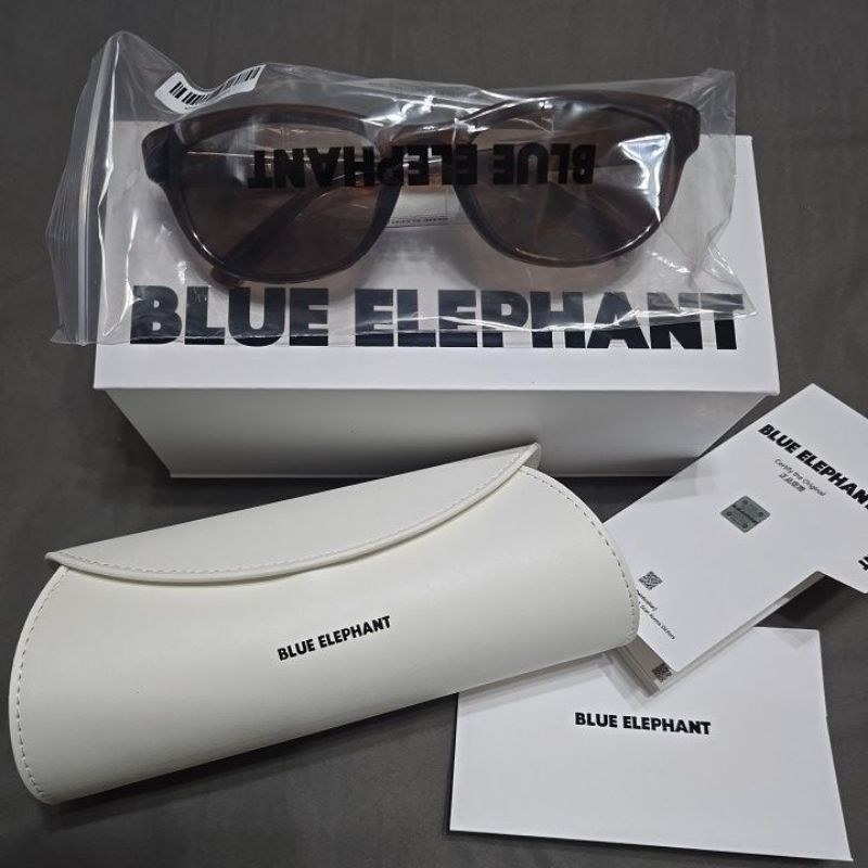 New แว่นตากันแดด BLUE ELEPHANT รุ่น HOEN แท้ 100% สีน้ำตาล
